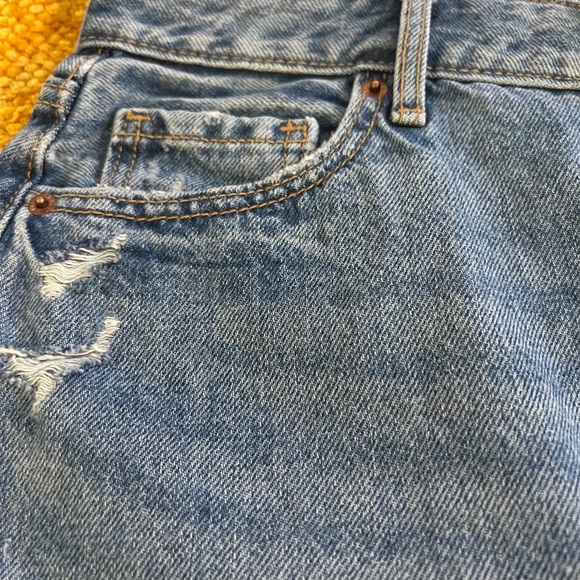 Old Navy Medium Wash Ripped Denim Skirt - Picture 3 of 3